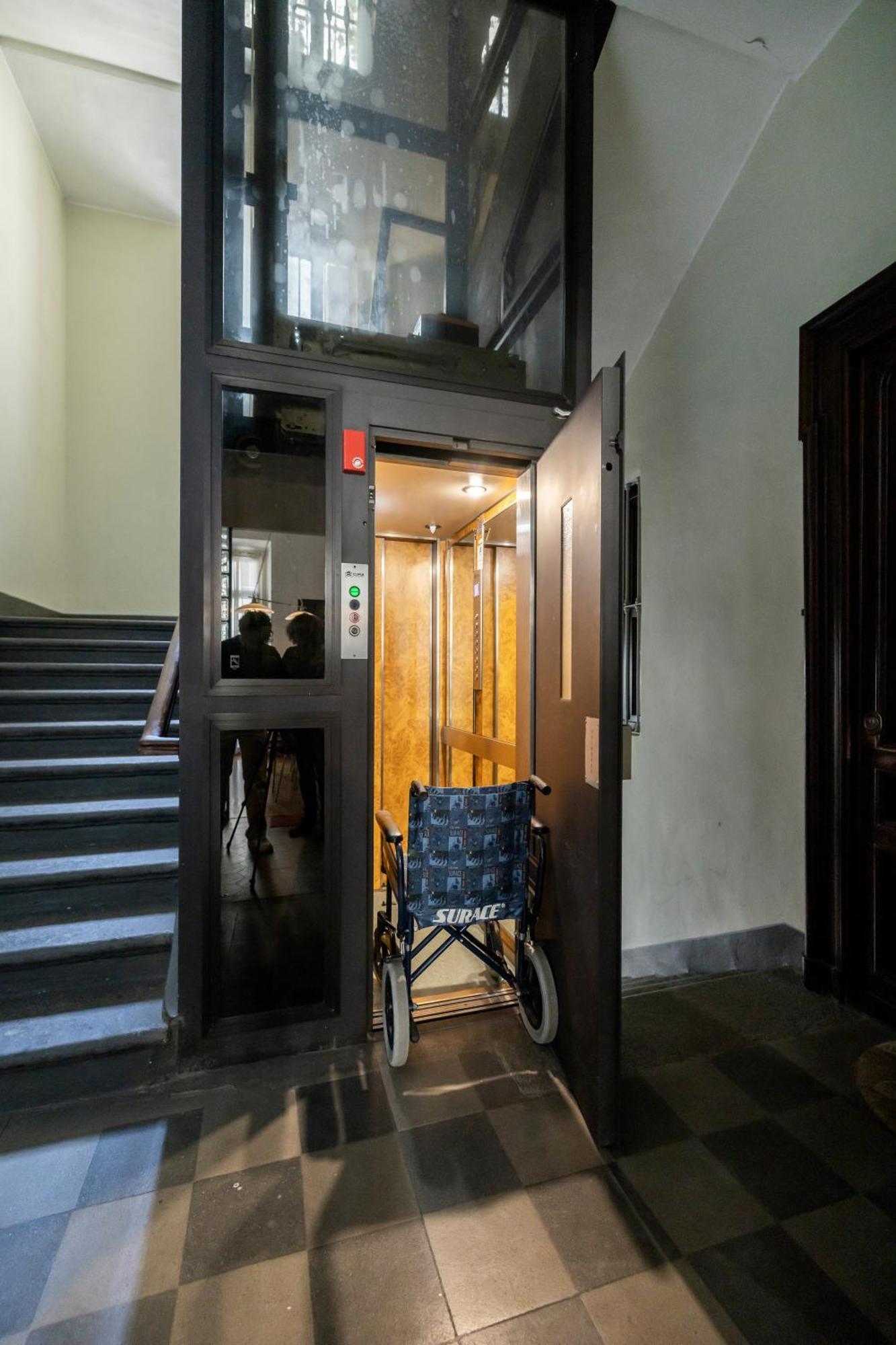 Nonpertutti Piazza Castello Accessibile Senior Famiglie Apartment Turin Luaran gambar